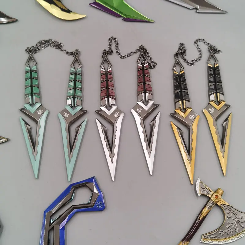 Llavero Metálico Miniatura de Armas Antiguas Chinas, Jujutsu Kaisen, DARK SOULS, God of War, APEX, Regalo, Juguete