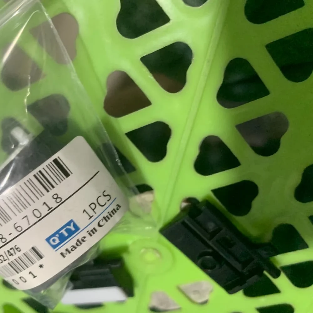 

CN598-67018 Разделительная накладка для HP 8610 8620 8625 8630 8640 X451 X476 X551 X576 X585 377 477 577 352 452 552 556 586 251