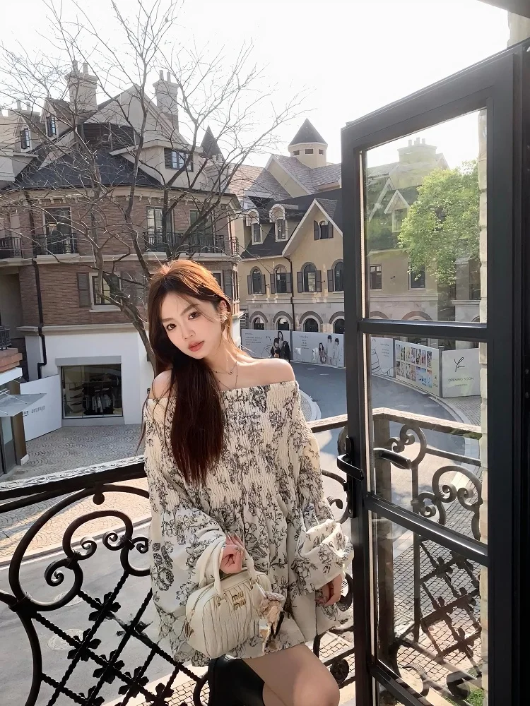 

Женская свободная блузка Sweet Tea Girl с принтом на одно плечо, с длинным рукавом, для весны и лета, в стиле Lazy Feeling