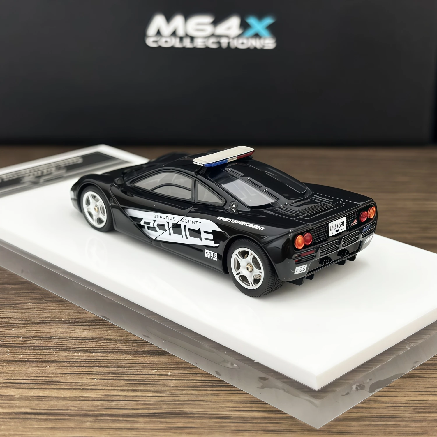 M64X 1:64 MF1 1992 NFS SCPD voiture d'application de vitesse modèle de voiture en résine