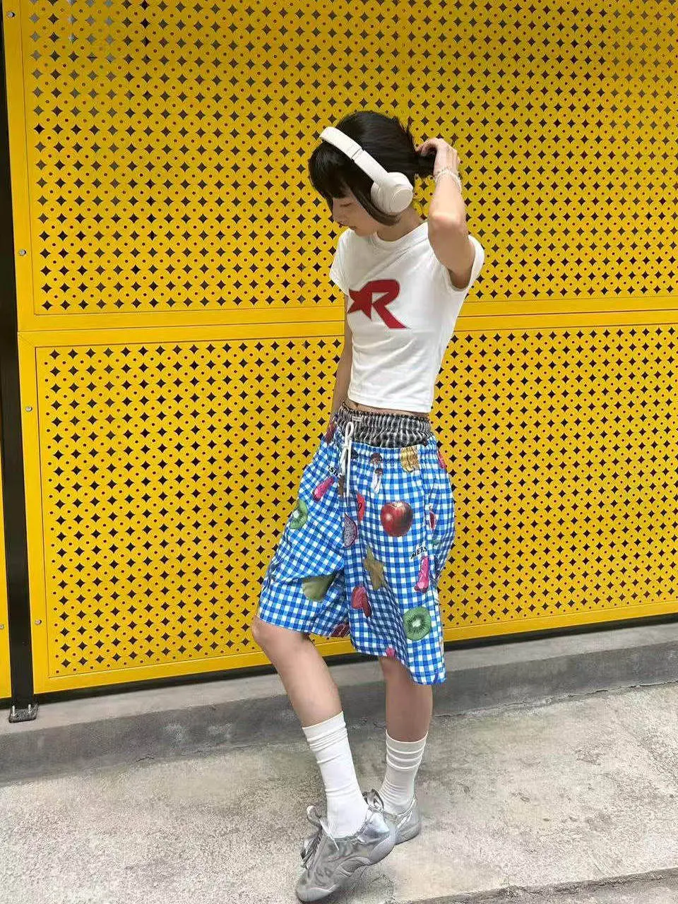 

American Sle Summer Thin Ice Silk Qui Dry Свободные спортивные пляжные брюки для мужчин и женщин с фруктовым узором и идентификационным дизайном