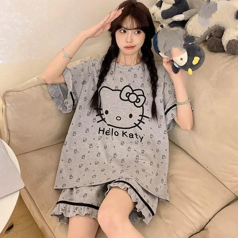 

Женские пижамы Sanrio, популярные летние пижамы Hello Kitty из чистого хлопка с короткими рукавами и штанами, тонкие, милые, с мультяшным рисунком, больших размеров, удобные, свободные.
