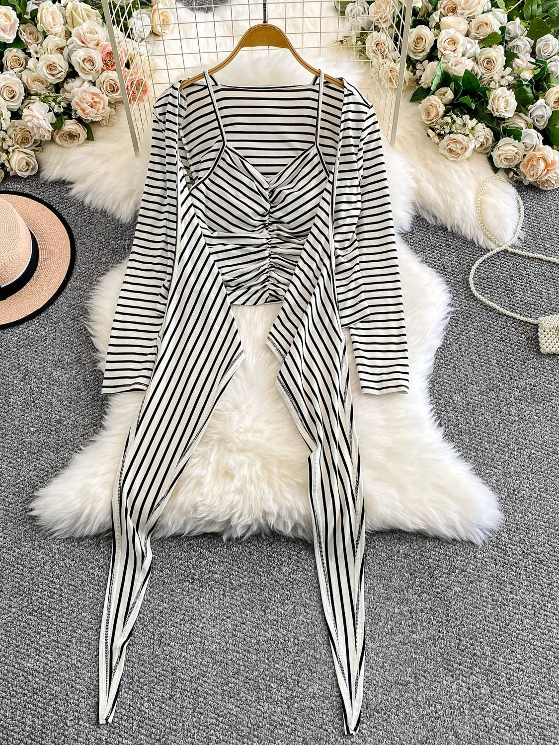 

Sexy Stripe V-ne Strap T-irt Girl's Slim Fit High Waist Cross Tie Wrap Body Anti-pilling Long Sve Casual Wear