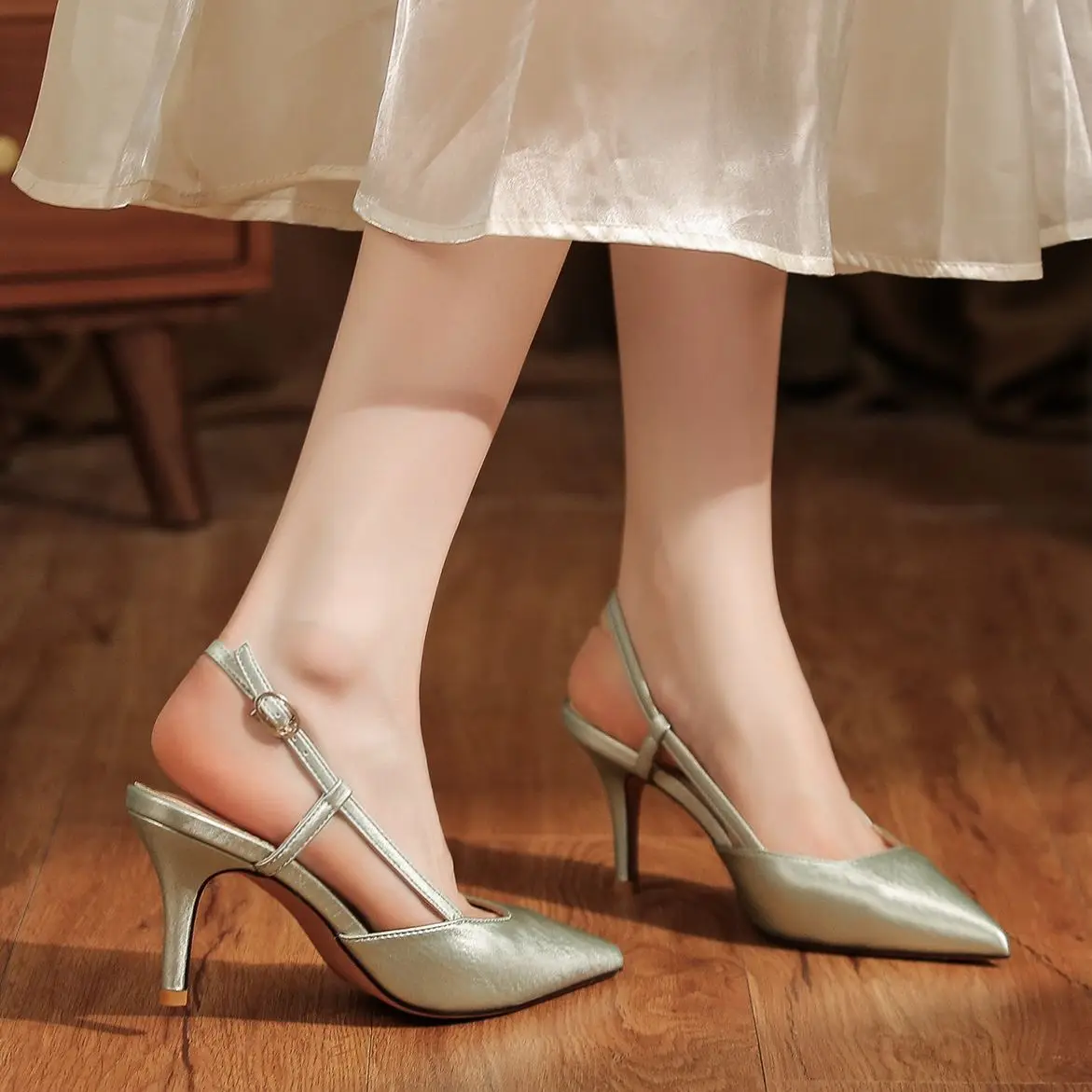 

rear empty sandals root high heels professional shoes commuting versatile high sense temperament French