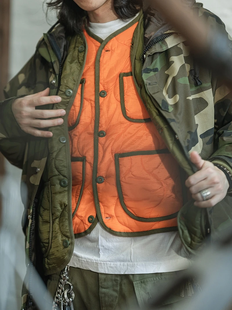 

2025 Spring NON STOCK Retro Anti Splashing Mesh Nylon Quilted Cotton Inner Tank Warm Vest Sleeveless Men Coat