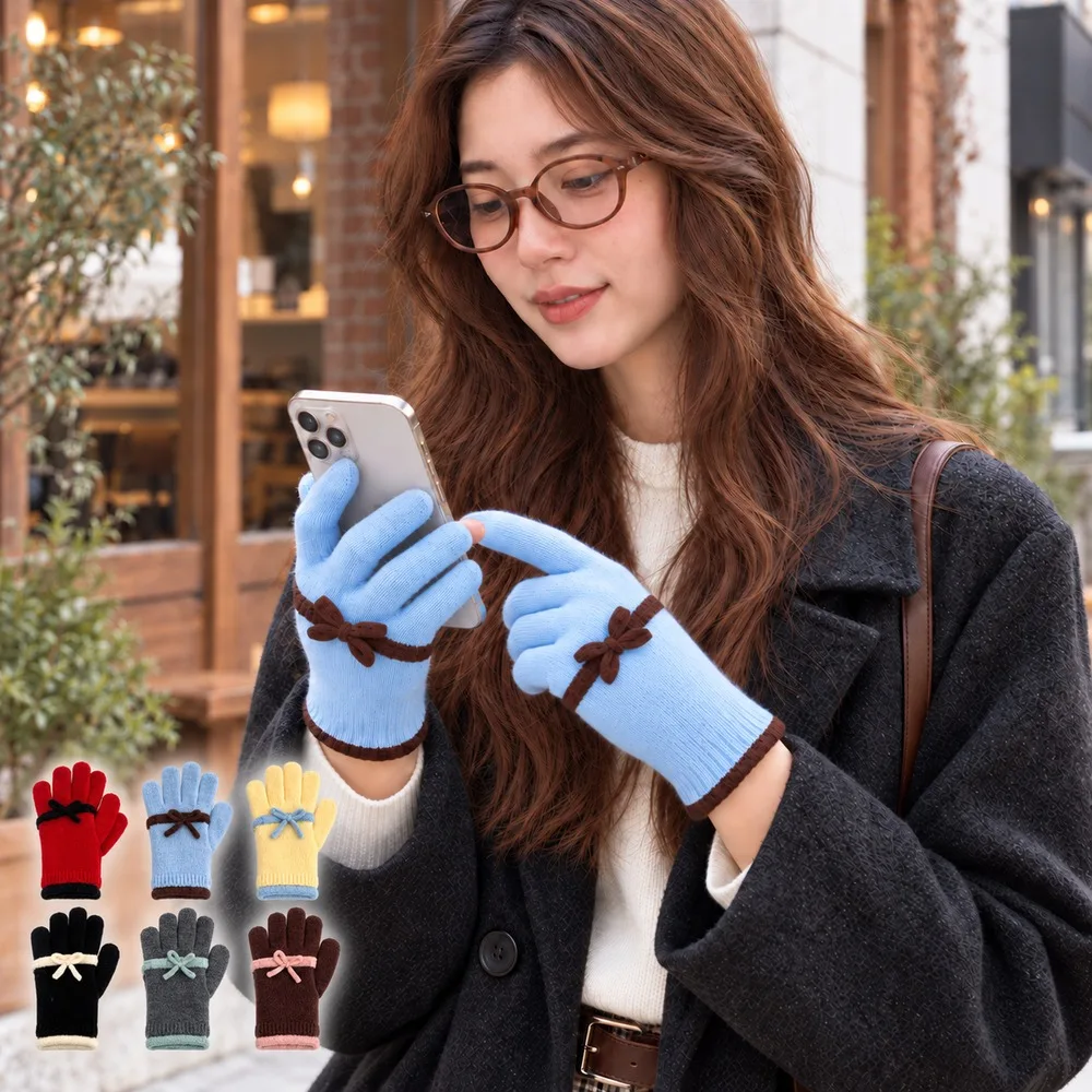 luvas-de-inverno-de-malha-para-mulher-com-detalhes-contrastantes-em-forma-de-laco-dedos-removiveis-e-abertura-na-ponta-dos-dedos-para-usar-com-o-telemovel-ideais-para-atividades-ao-ar-livre-e-para-o-dia-a-dia