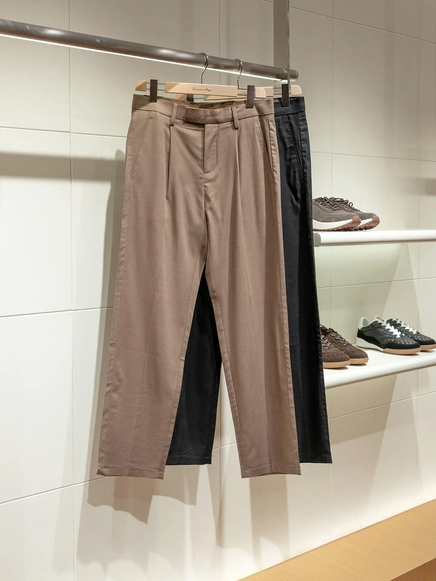 Lyocell linen blend drape straight leg single pleated casual pants versatile and fashionable men's wide leg pants