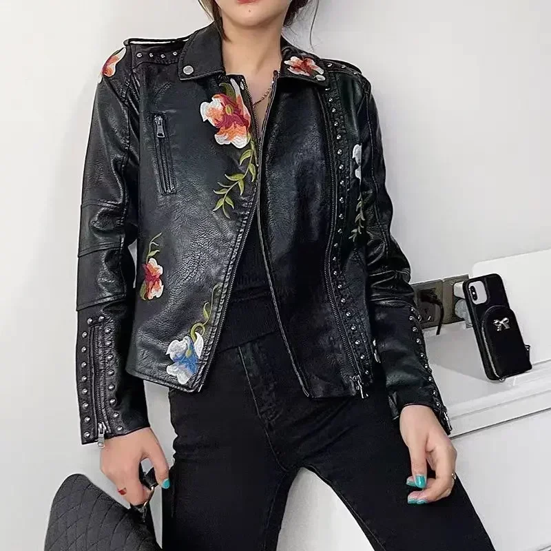 

Vintage Leather Jacket Women Flower Embroidered Bomber Jacket Streetwear Rivet PU Motobiker Outerwear Female Leather Coat