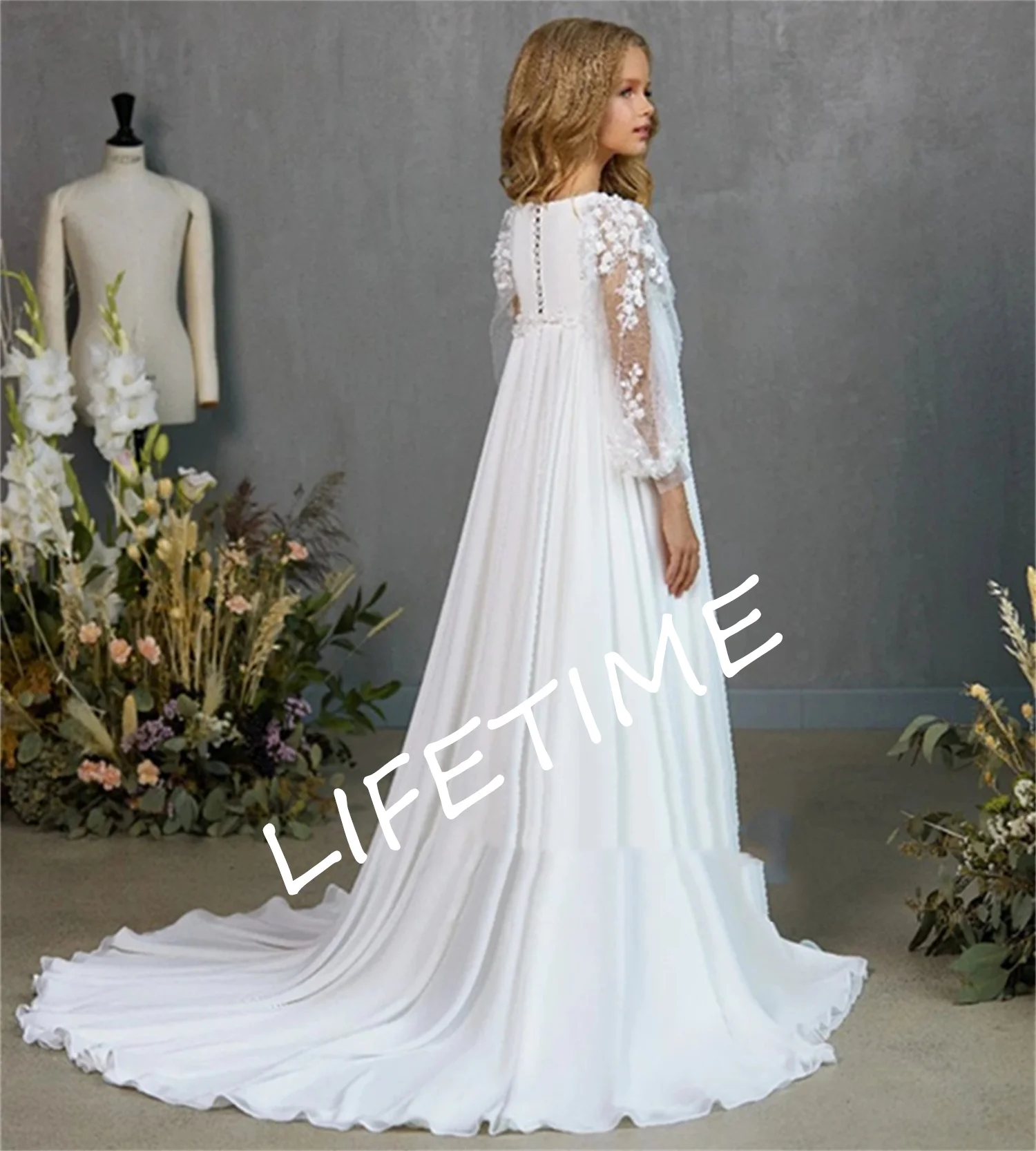 Elegant Boat Neck Transparent Long Sleeve Wedding Party Formal Occasion Lace Flower Girl Dress