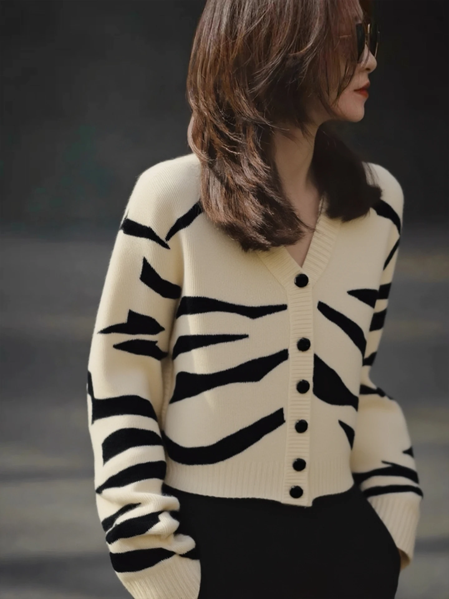 

Unique Striped Knitwear Faionable Long Sve Slimming Top Versatile Sli Winter Base Layer irt for Young Women