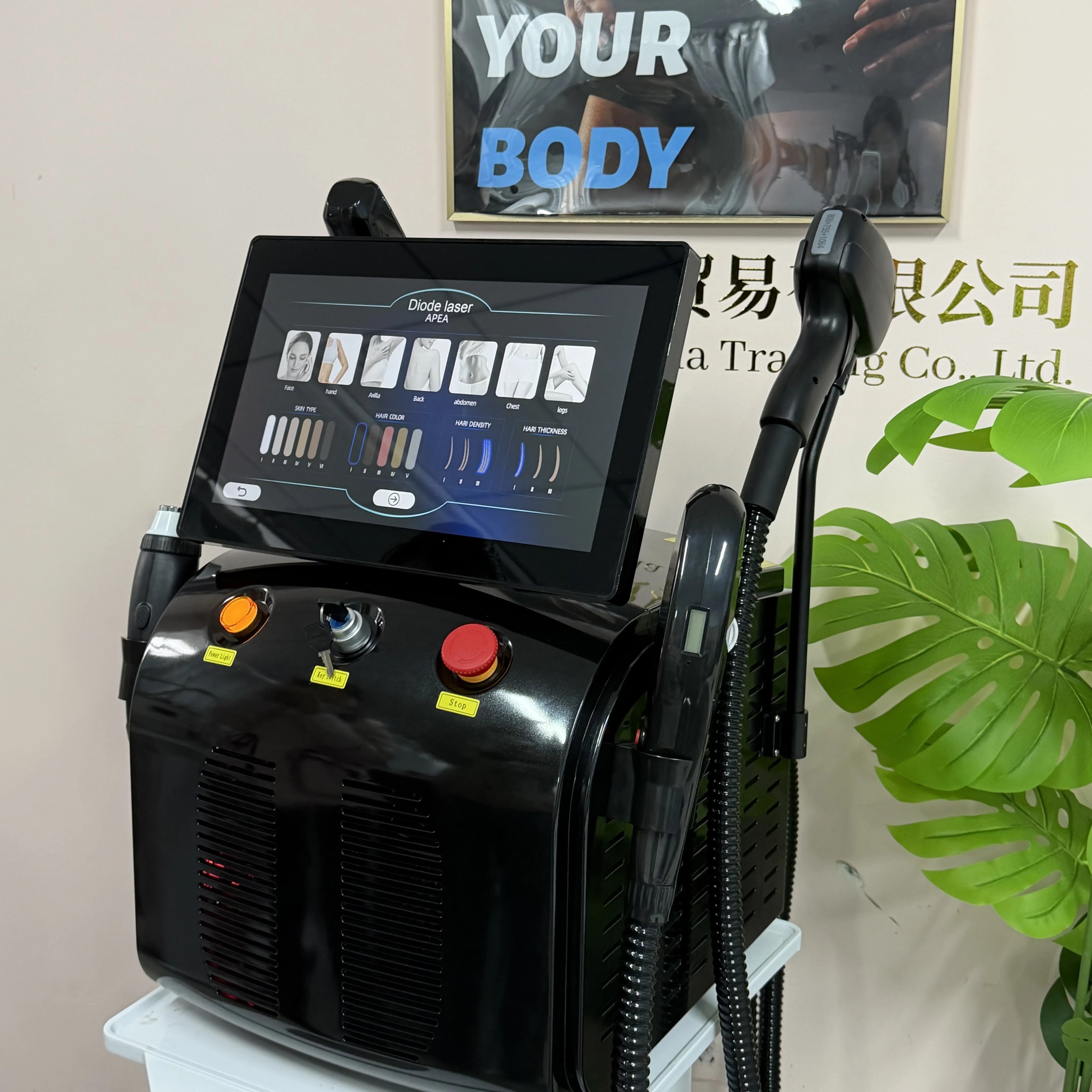 

Portable 4 in 1soprano Ice Platinum Diode Laser Hair Removal and Tattoo Removal Machine Skin Cooling Desktop Laser Depilation