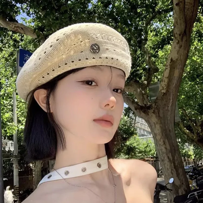 Women's Retro Hollow Beret Thin Breathable Solid Color Summer Artist Hat Face Enhancing Versatile Small Fashion Accessory