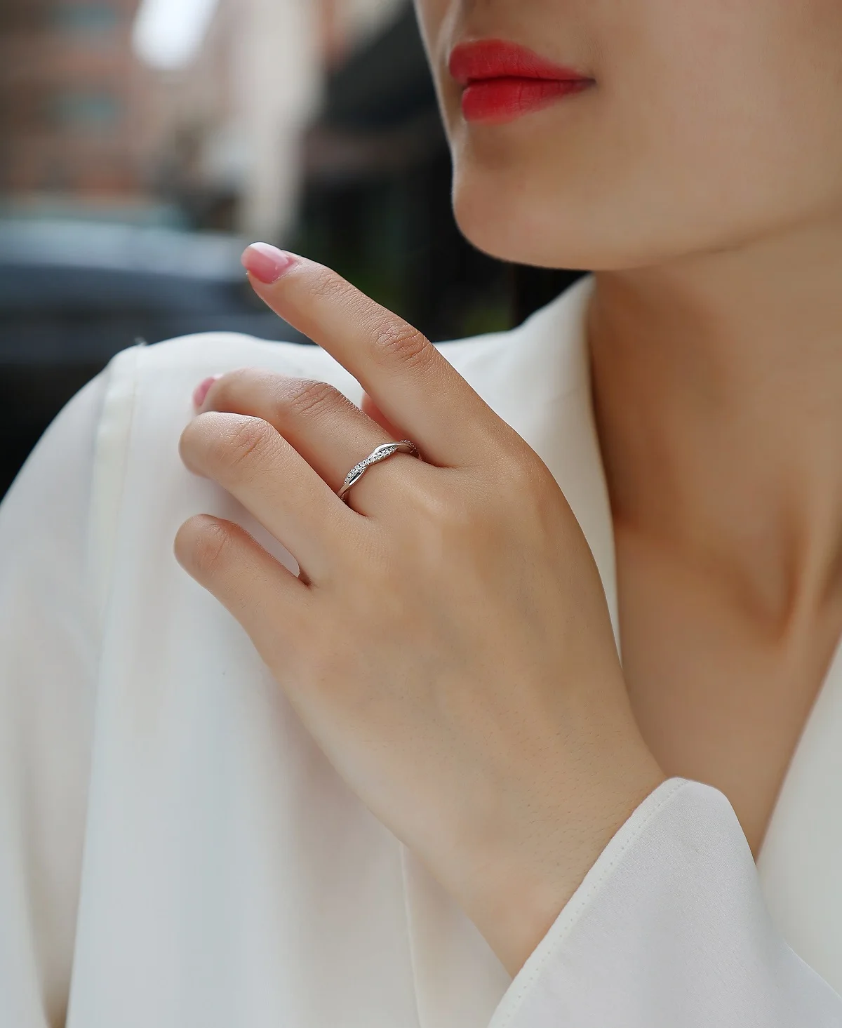 

NEO CARAT S925 silver plated with 18K white gold moissanite female ring classic gift jewelry for yourself and your girlfriend