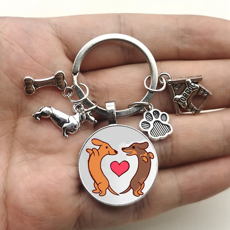 I Love Dachshunds Keychain Cute Animal Cartoon Dog Keychain Dog Glass Convex Keyring Gift for Woman Man Jewelry