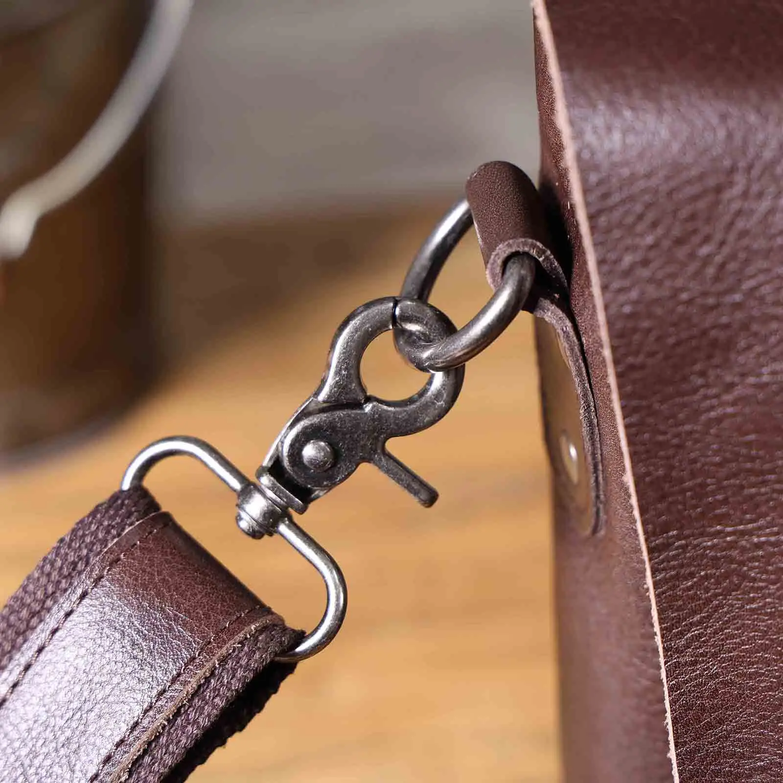 Echtleder Herren-Aktentasche 15 Zoll Laptop-Tasche Einfache Rindsleder-Umhängetasche Pflanzlich gegerbtes Leder Modischer Casual-Stil – Detail 26