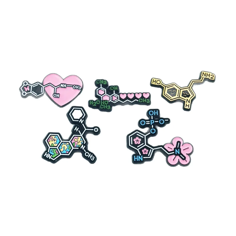 Chemistry Molecule Enamel Pins Heart Flower Molecular Structure Lapel Pin Badge Science Themed Brooch for Backpack Decor Gift