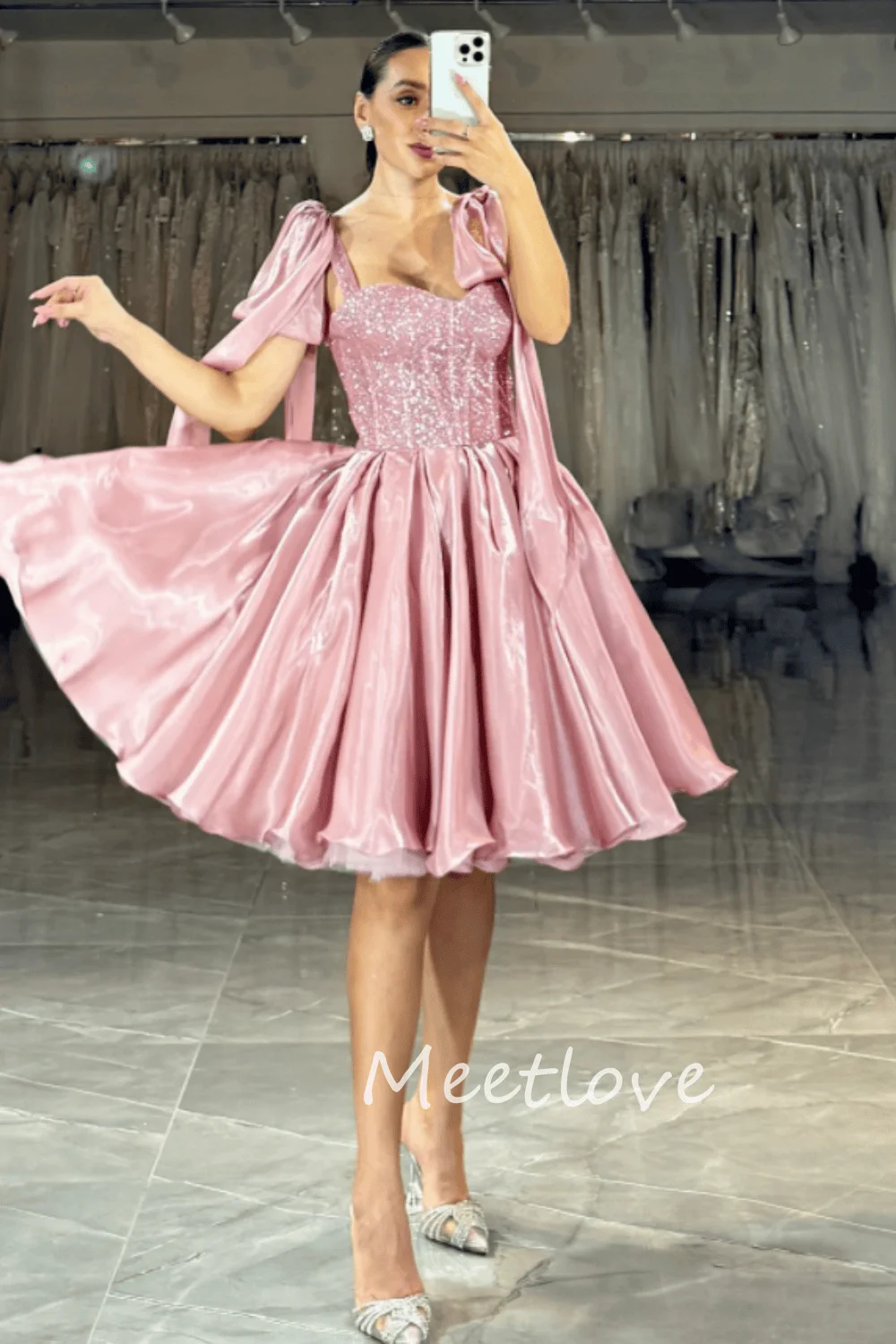 

Meetlove 2024 A-Line Sweetheart Neck Short Sleeves Short Homecoming Party Dress Mini Prom Dress