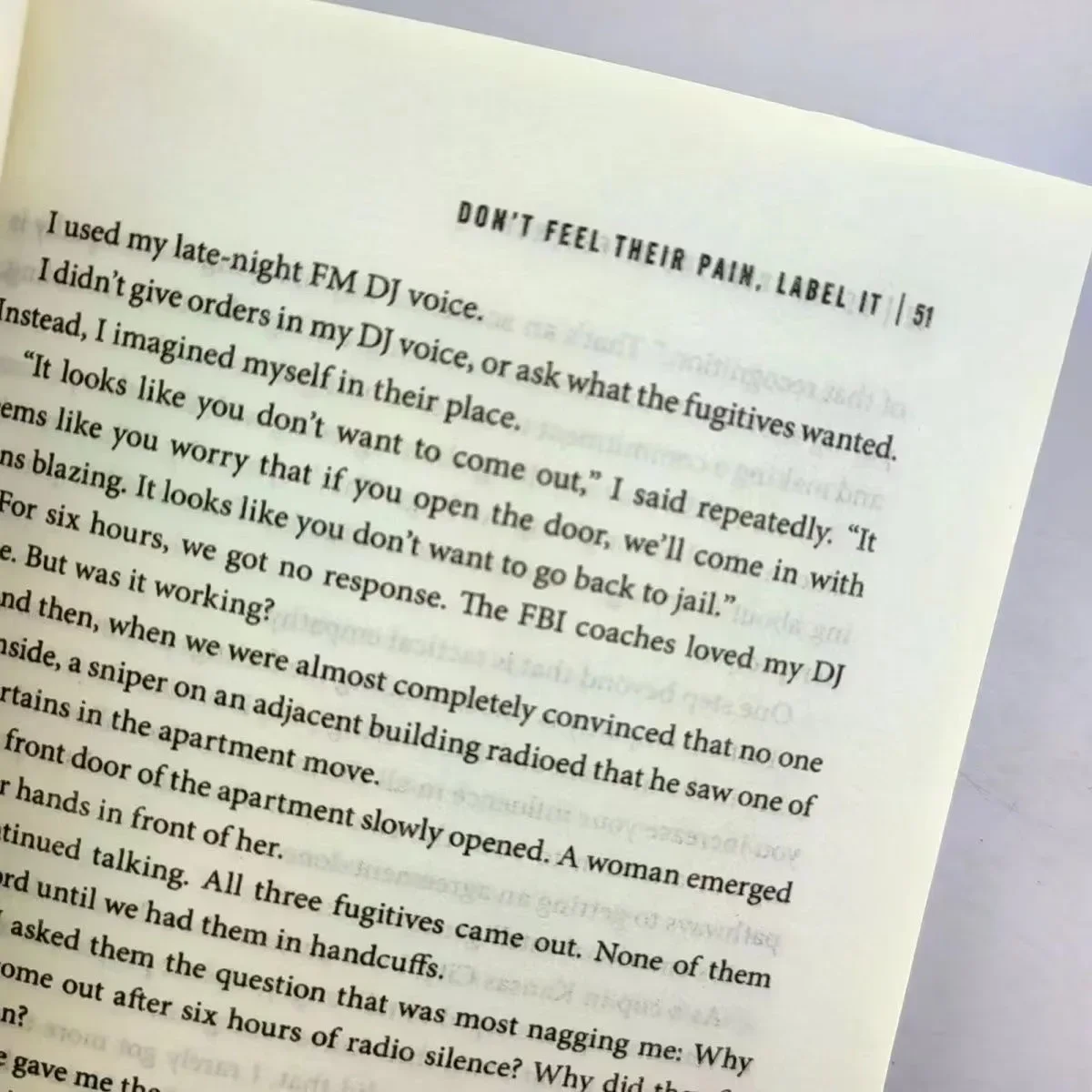 Libros en inglés para adultos, sin dividir nunca la diferencia por Chris Voss, ideas de inteligencia emocional, nuevo listado