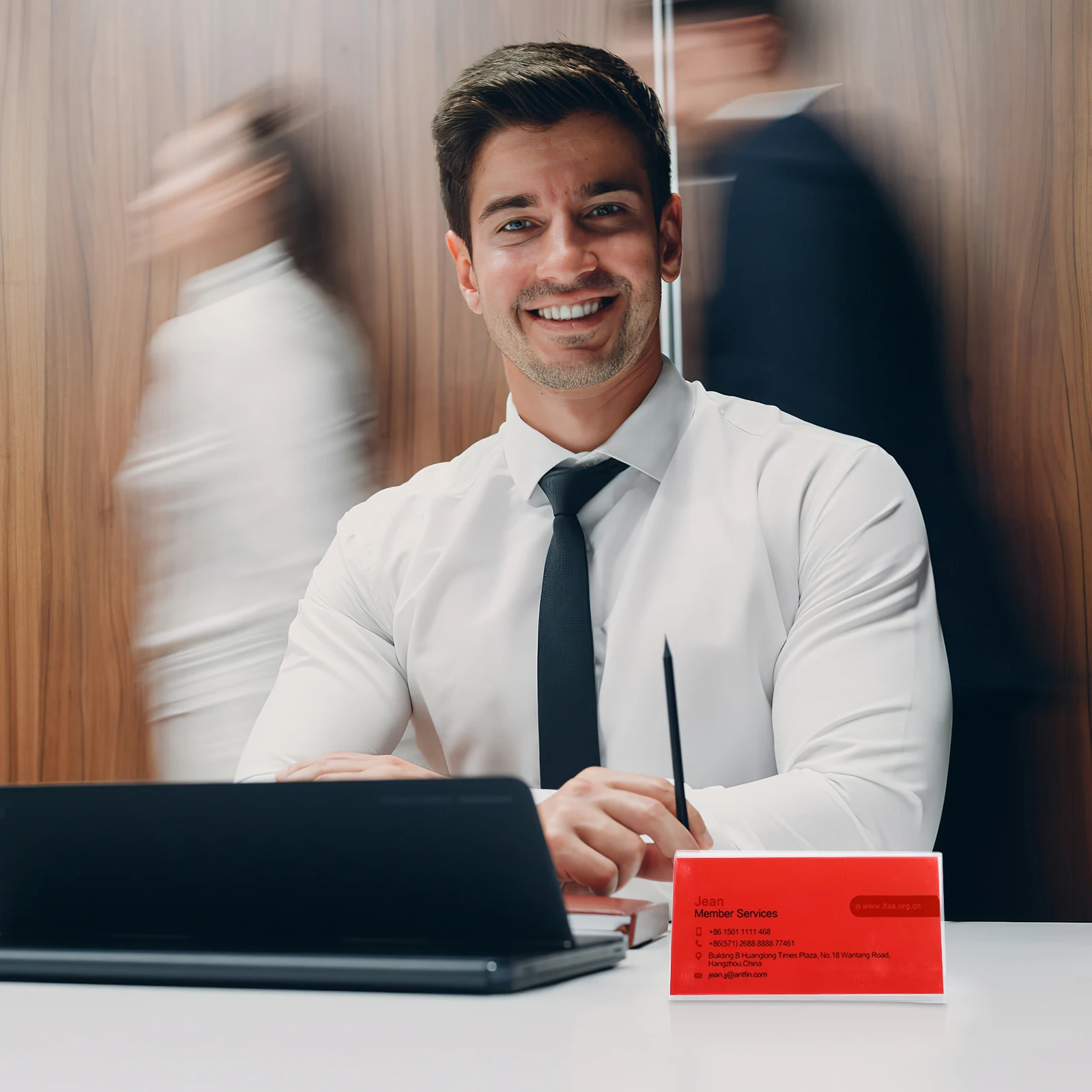 

10 шт., прозрачные треугольные пластиковые таблички с именами, двусторонние настольные держатели для вывесок для школы, офиса, встреч, студенческие настольные витрины