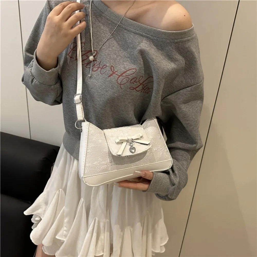 

Elegant Korean Bow Crossbody Bag Luxury PU Leather Bow Shoulder Bag Small Sweet Women's Handbags Underarm Bag