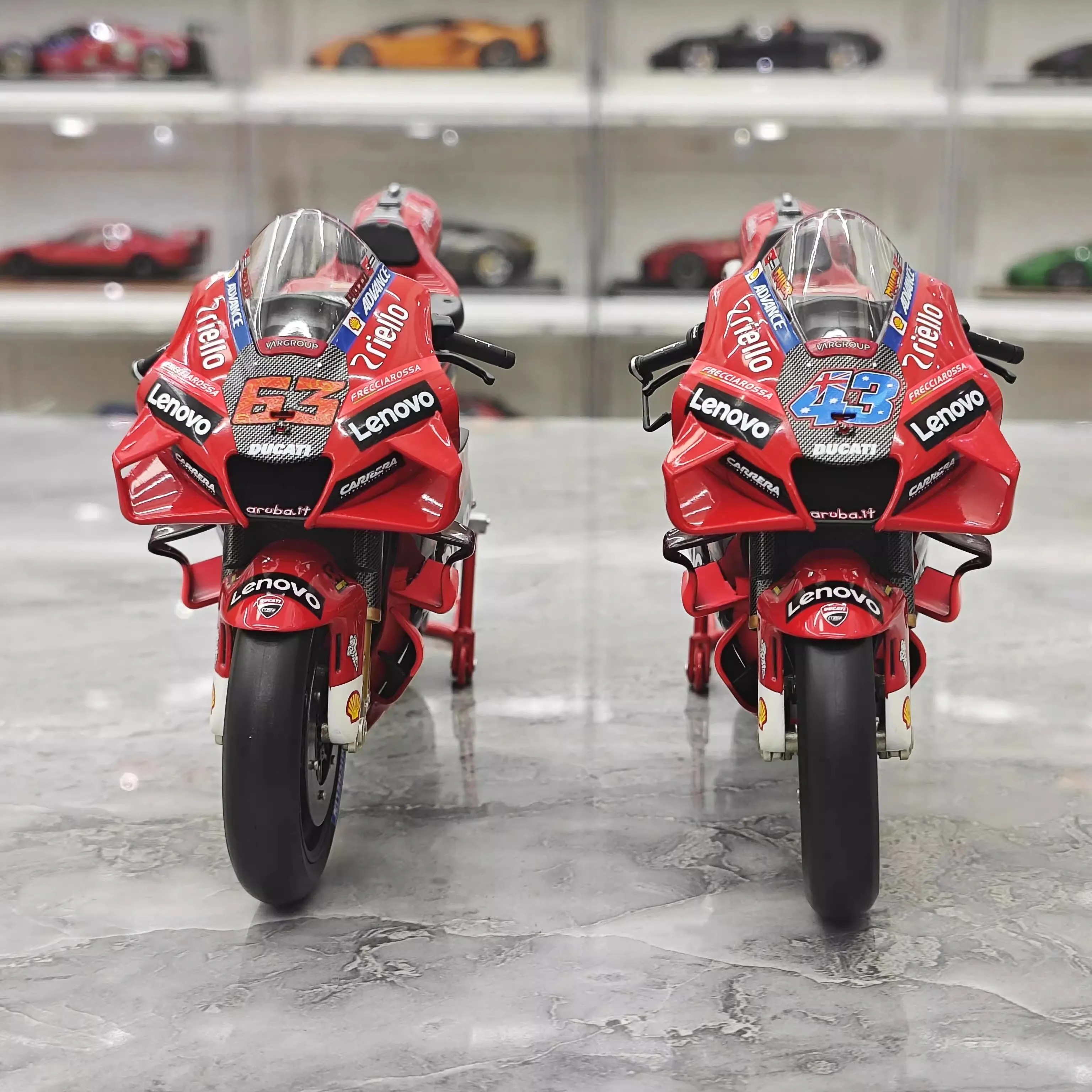 TSM 1/12 Ducati Desmosedici GP22 modèle de moto ornement de chambre modèle garçon à collectionner modèles de moto en alliage jouet de noël cadeau