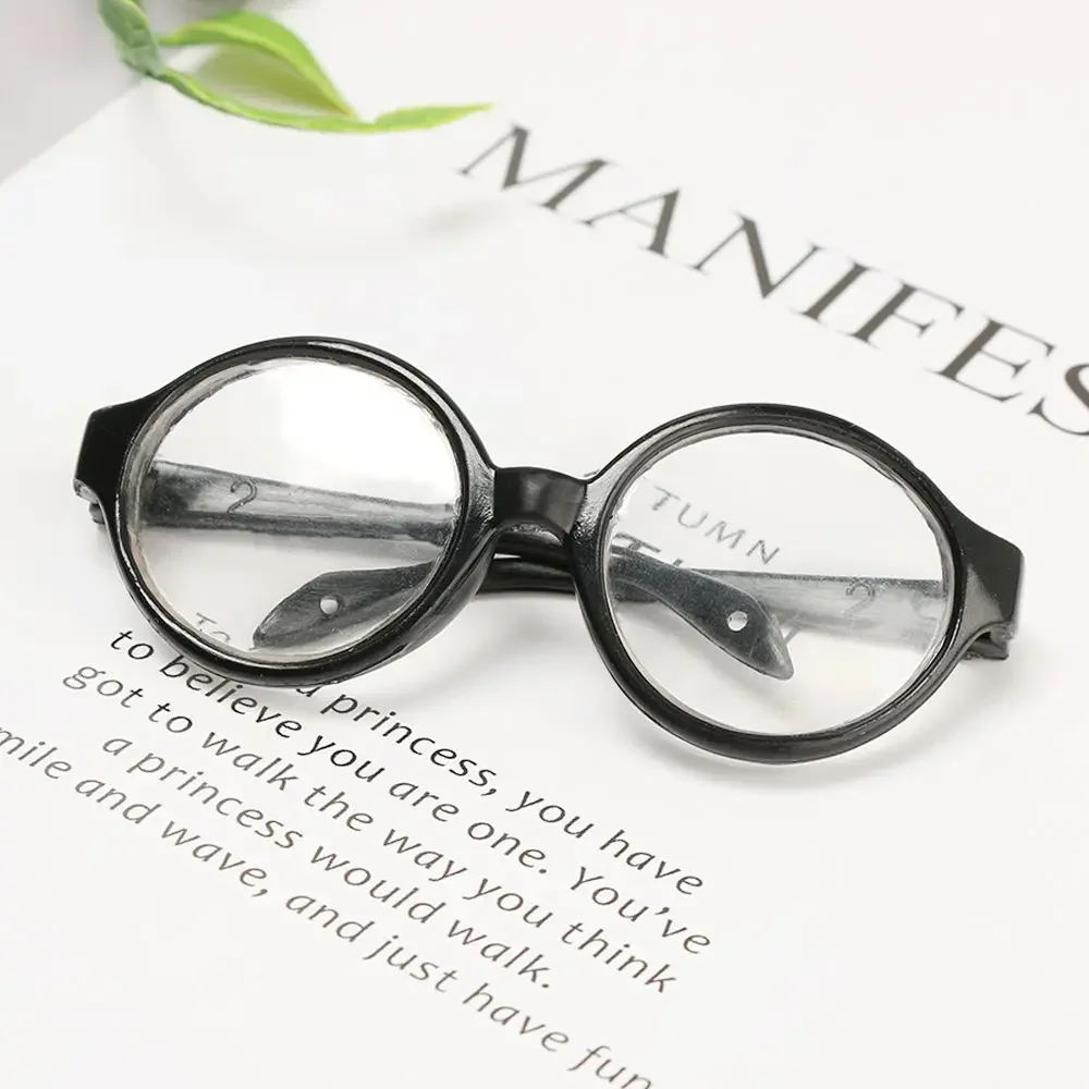 Occhiali da bambola colorati alla moda adatti per occhiali da vista in miniatura per bambole da 18 pollici Lenti trasparenti Occhiali con montatura rotonda Accessori per bambole da casa da gioco