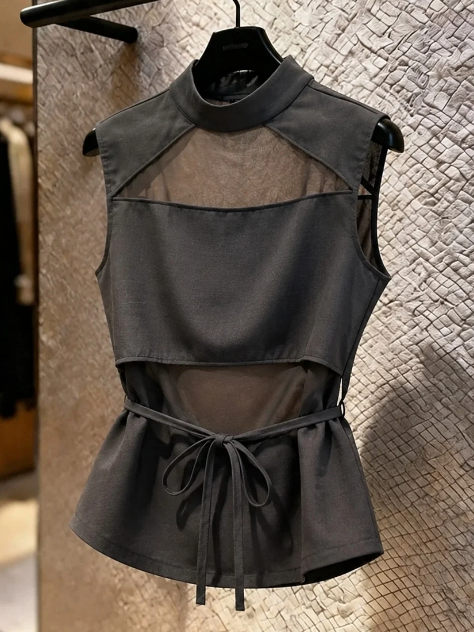Summer 2026 Trendy Mesh Splice Sleeveless Vest Waist-Cinching Design Versatile Style Women's Top Korean Version Slim Fit roun...