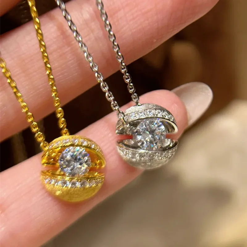 Trendy Planet Shaped Design Sparkling Diamonds Pendant Necklaces for Women Ladies' Exquisite Choker Trendy Jewelry Birthday Gift