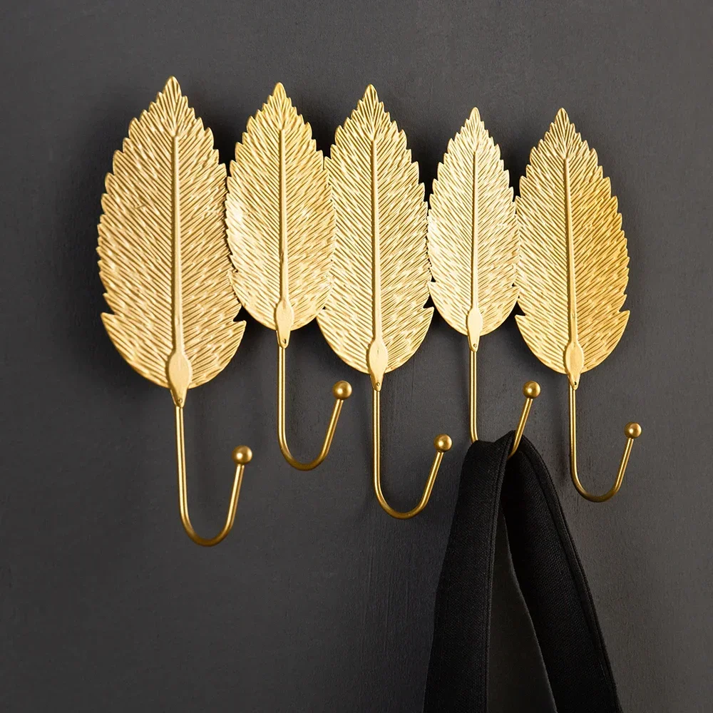 Simple Home Decor Bathroom Accessories Wall Decoration Golden Iron Leaf Gate hook up Wall Key Hanger Clothes Rack Hooks