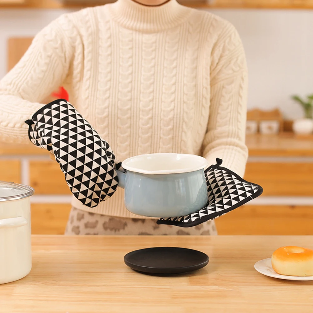 

4 Pcs Heat Insulation Anti- Resistant Microwave High Temperature Resistance Kitchen Supplies
