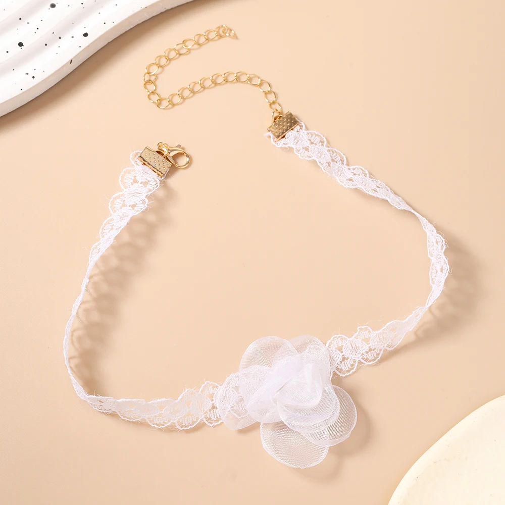 Aihua Gothic Weiße Spitzen-Rosenblüten-Halskette für Damen Elegante Rosen-Choker-Halskette Statement-Schmuck – Detail 6