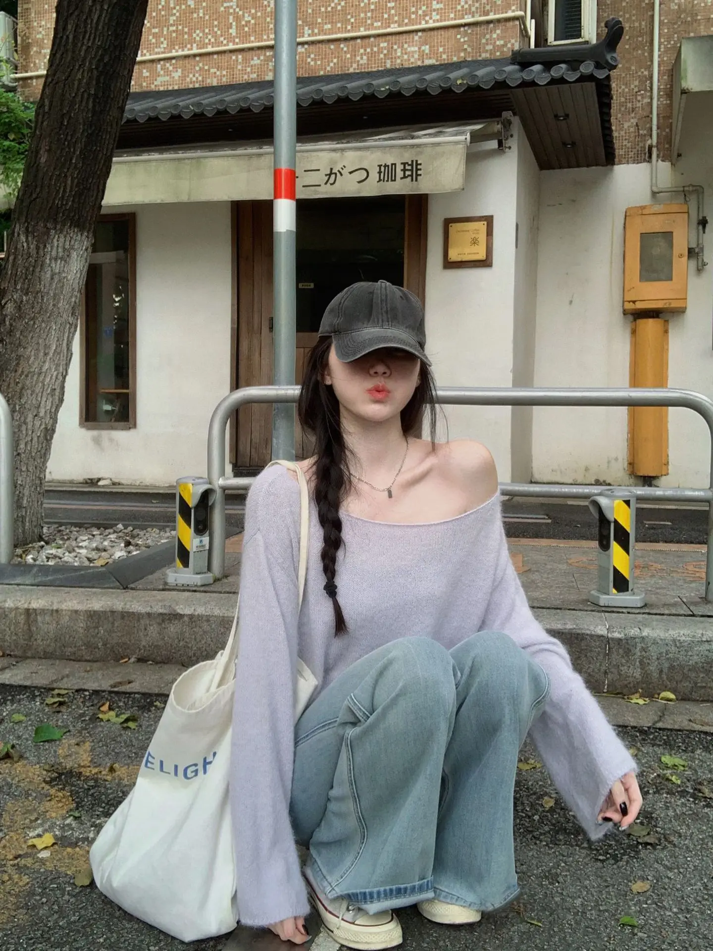 

Мягкий уютный женский вязаный свитер с открытыми плечами и рукавами-колокол, свободного кроя, весенний, повседневный, из полиэфирного волокна, для поездок на работу