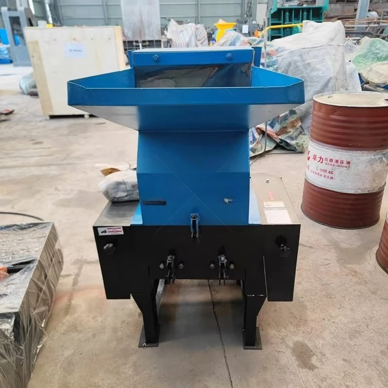 China Mini Pet Crusher Machine Waste Plastic Tire Crusher Machine Bottle Plastic Crusher