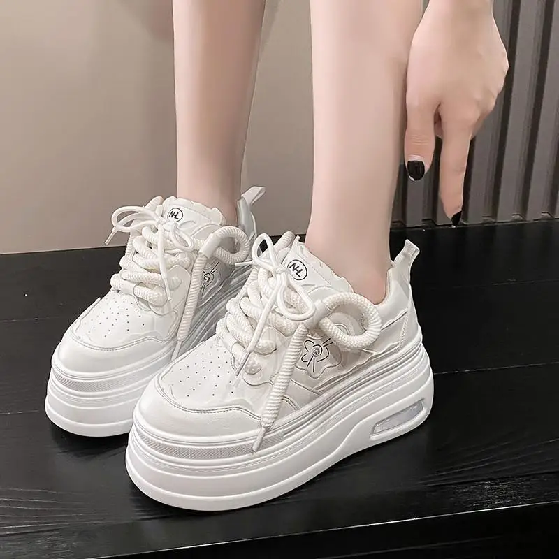 

Spring and Autumn Hot Sale Women's 2025 New Thick Sole White Sneakers Height Increase Versatile Platform Casual Shoes