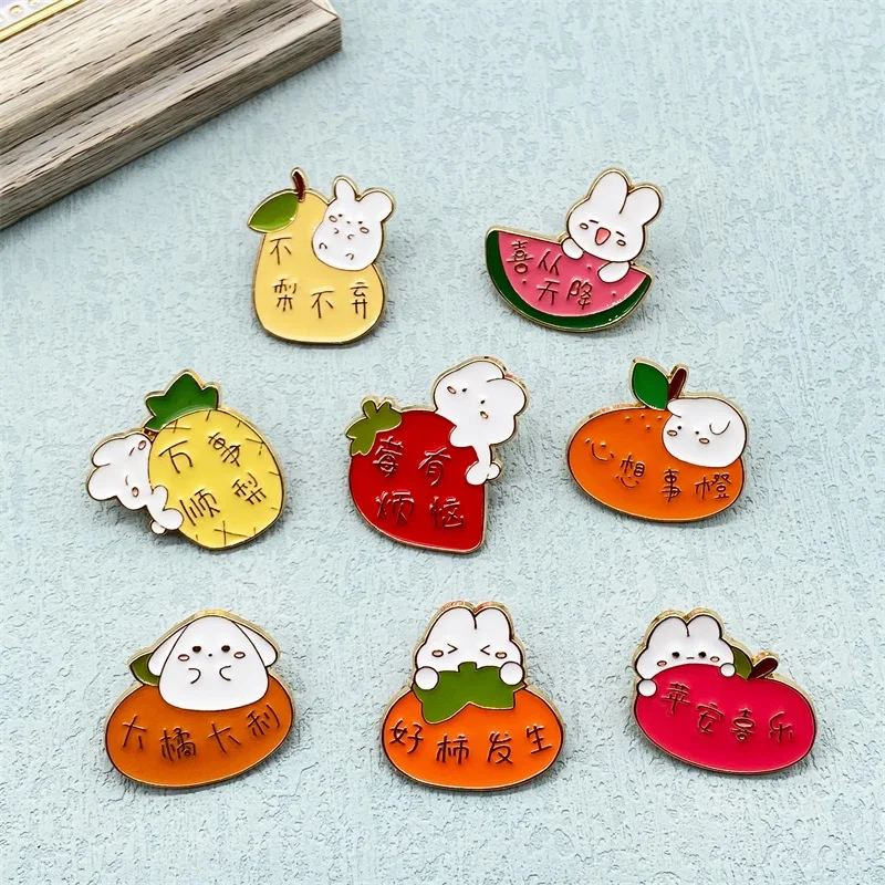 Japan South Korea Creative White Rabbit And Fruit Design Metal Enamel Brooch Small Fresh Cartoon Cute Animal Badge Pin Jewelry