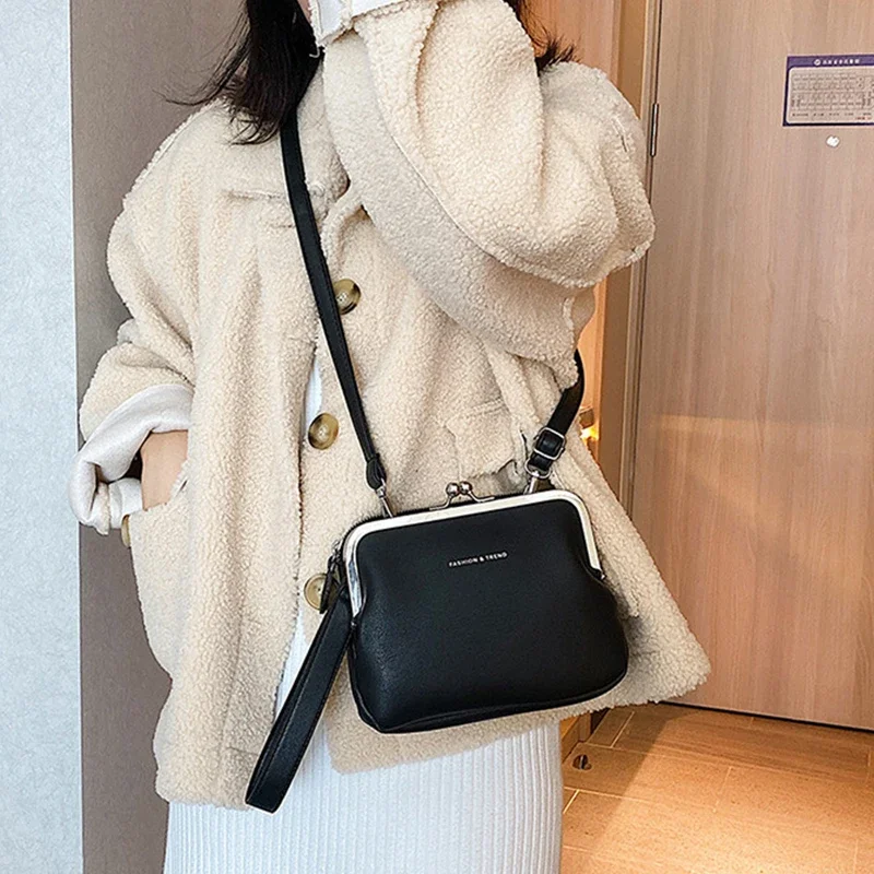 Fashion Spring summer Shoulder Bag Female PU Leather Crossbody Bags Simple Solir Color Clip Messenger bag Lady Handbag Purse sac