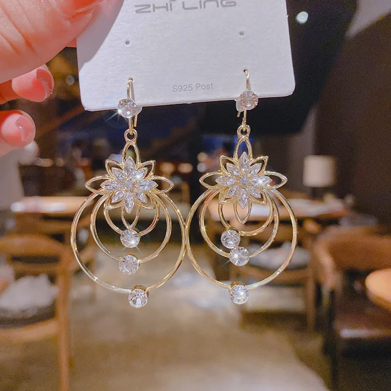 2022 New Trend Crystal Flower Round Pendant Earrings For Women Exquisite Earrings Party Fashion Jewelry Gift