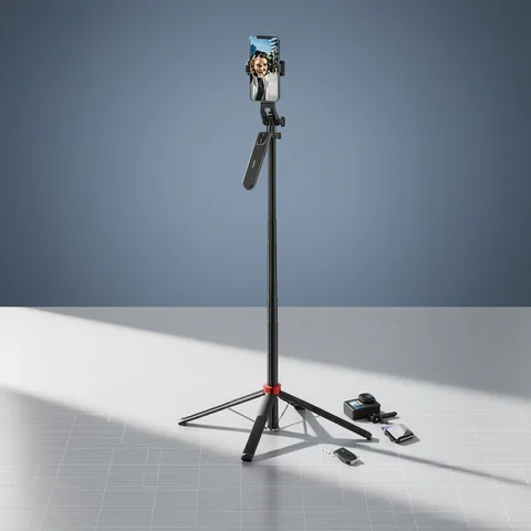 Phone Tripod Remote Control Ulanzi MA09 1.74m Selfie Stick Tripod for iPhone 17 15 Android Phone w Remote Control Panoramic Ball Head Holder U200 VL49 Kit