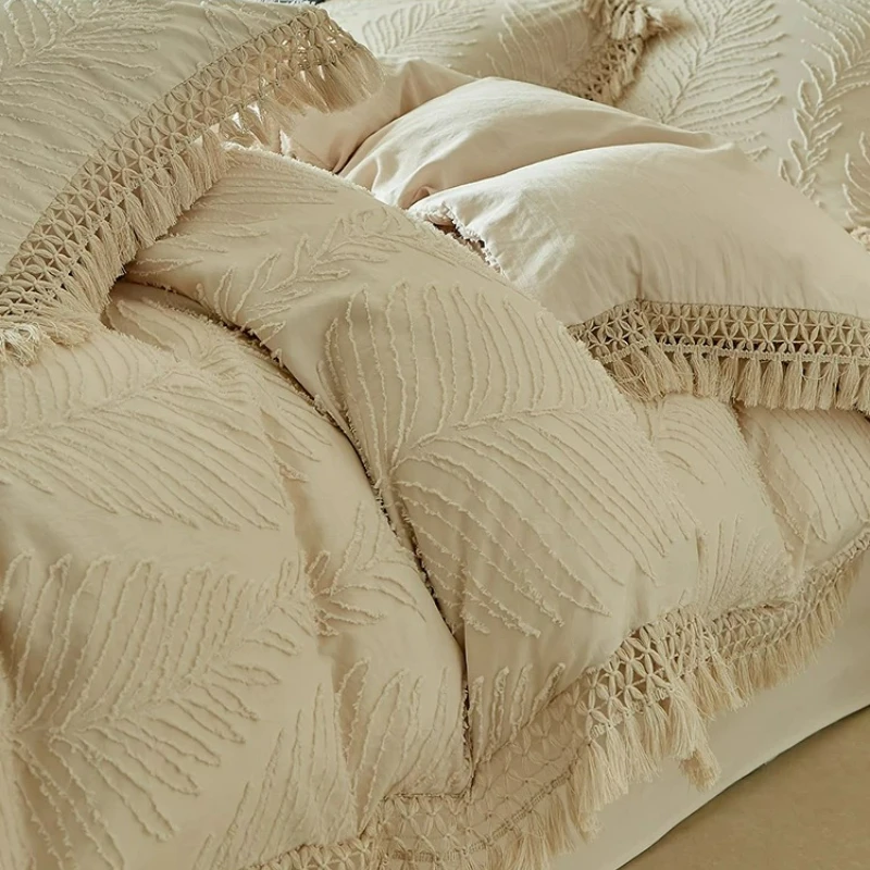 Bedroom Autumn Winter New Style Thickened Four Piece Set French Style Tassel Duvet Cover Light Luxury and High-end Feel Bedding