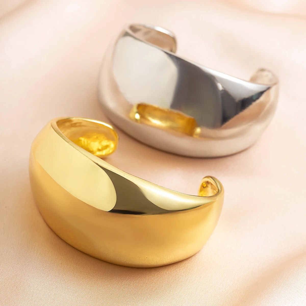 Ingemark مبالغ فيها الذهب اللون المعادن الربيع أساور للنساء الشرير خمر غير النظامية هندسية الذراع أساور الرجال المجوهرات هدية