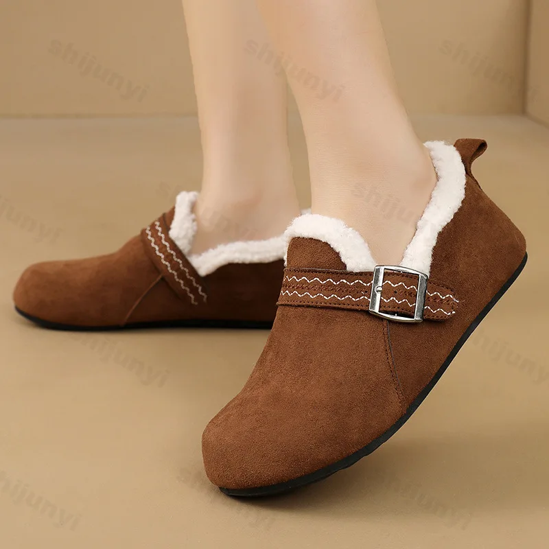 

Винтажная женская хлопковая обувь, новинка зимы 2025, толстая плюшевая нескользящая повседневная обувь, удобная мягкая подошва, модная теплая обувь с пряжкой и ремешком
