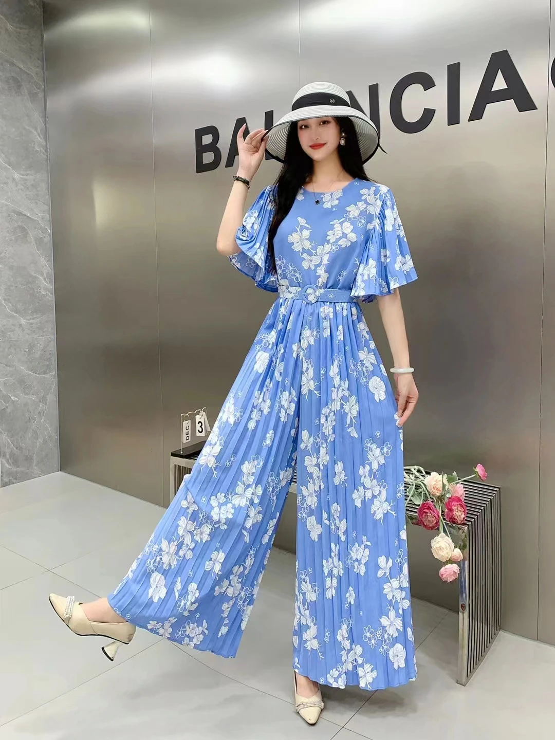 2024 New Summer Women O-Neck Speaker Sleeve Belt Slim Jumpsuit Sweet Floral High Waist Pleated Wide Leg Long Pants Jumpsuit