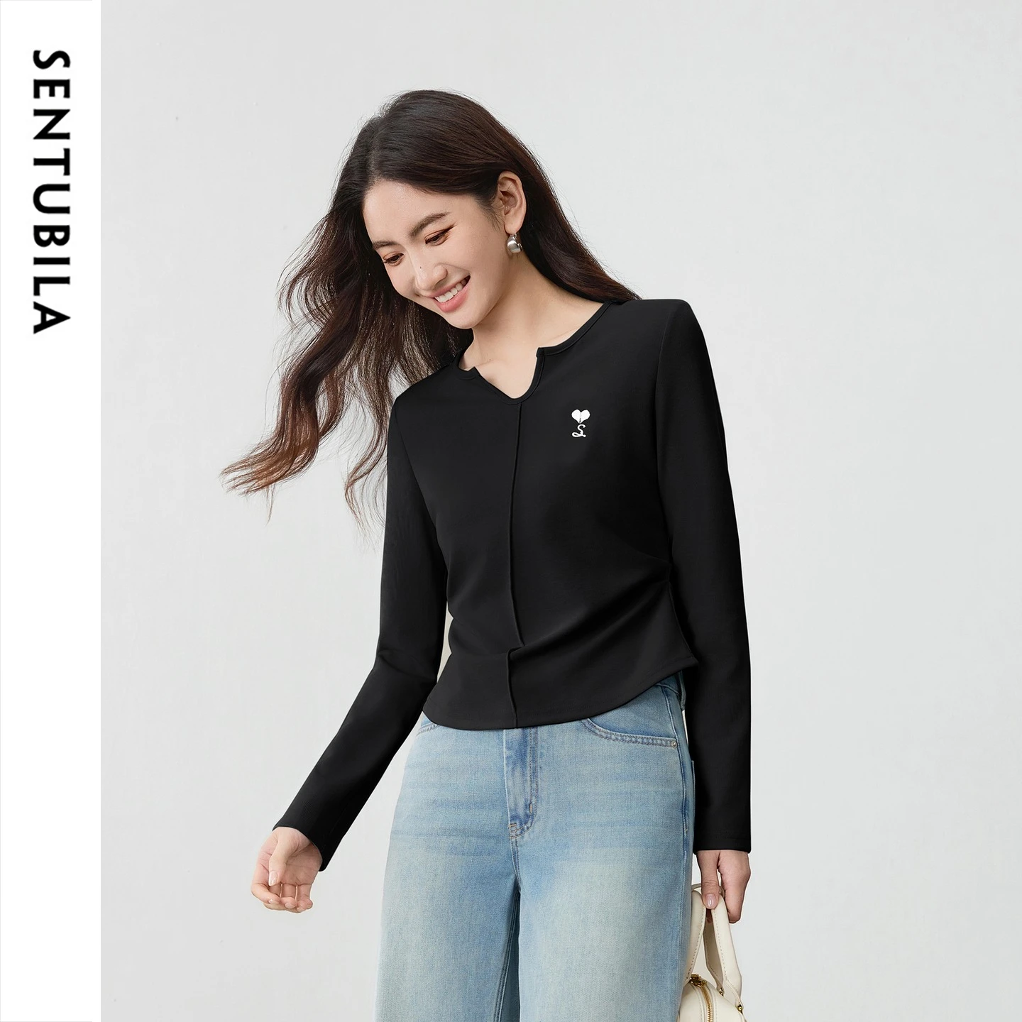 SENTUBILA Women's Knitted T Shirt 2026 Autumn Embroidery Color Contrast Knitwear Versatile Long Sleeve Top Ladies 161TB6502X