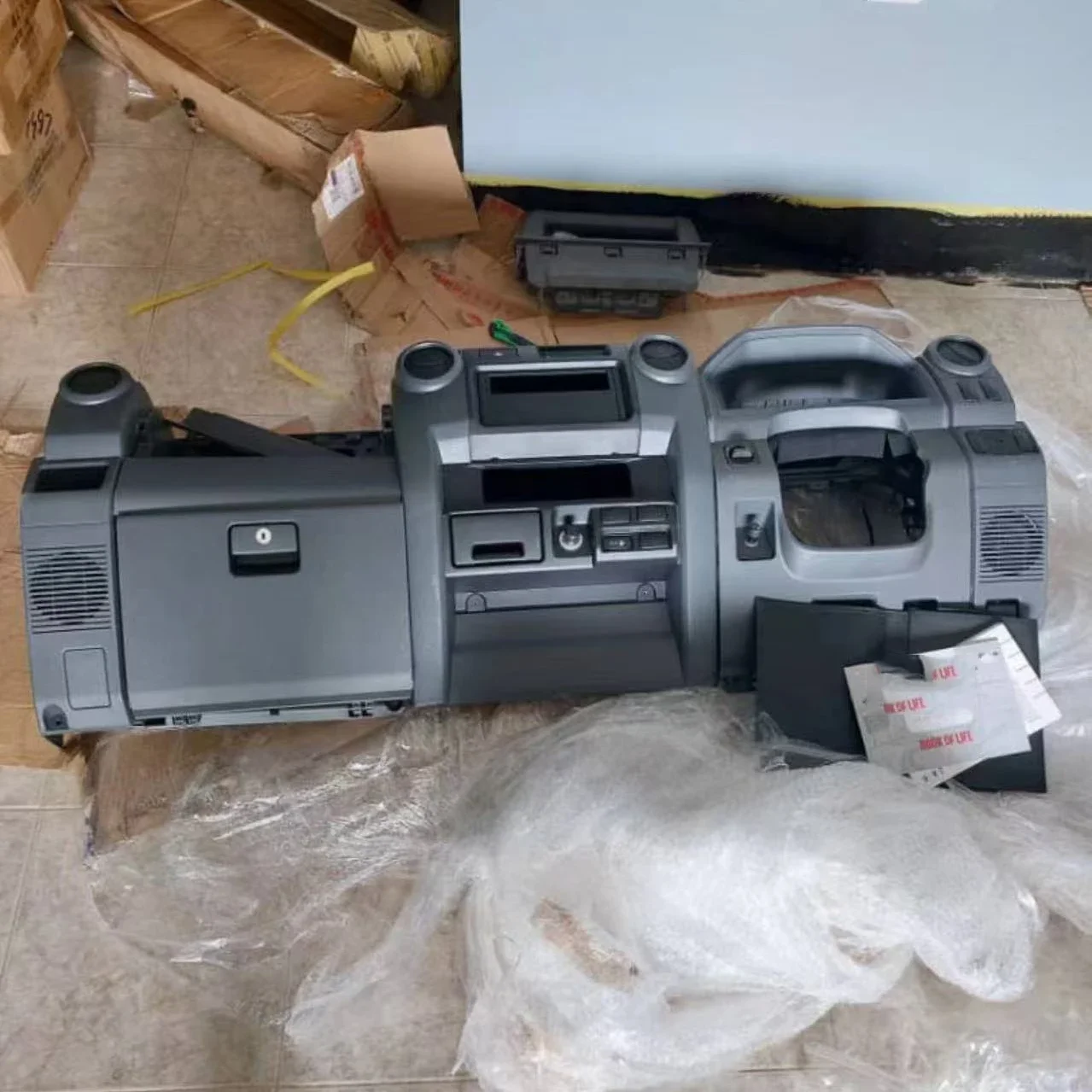 طقم لوحة القيادة LC76 LC79 بديل مطور لملحقات Land Cruiser 70 76 79 LHD/RHD بني رمادي #2