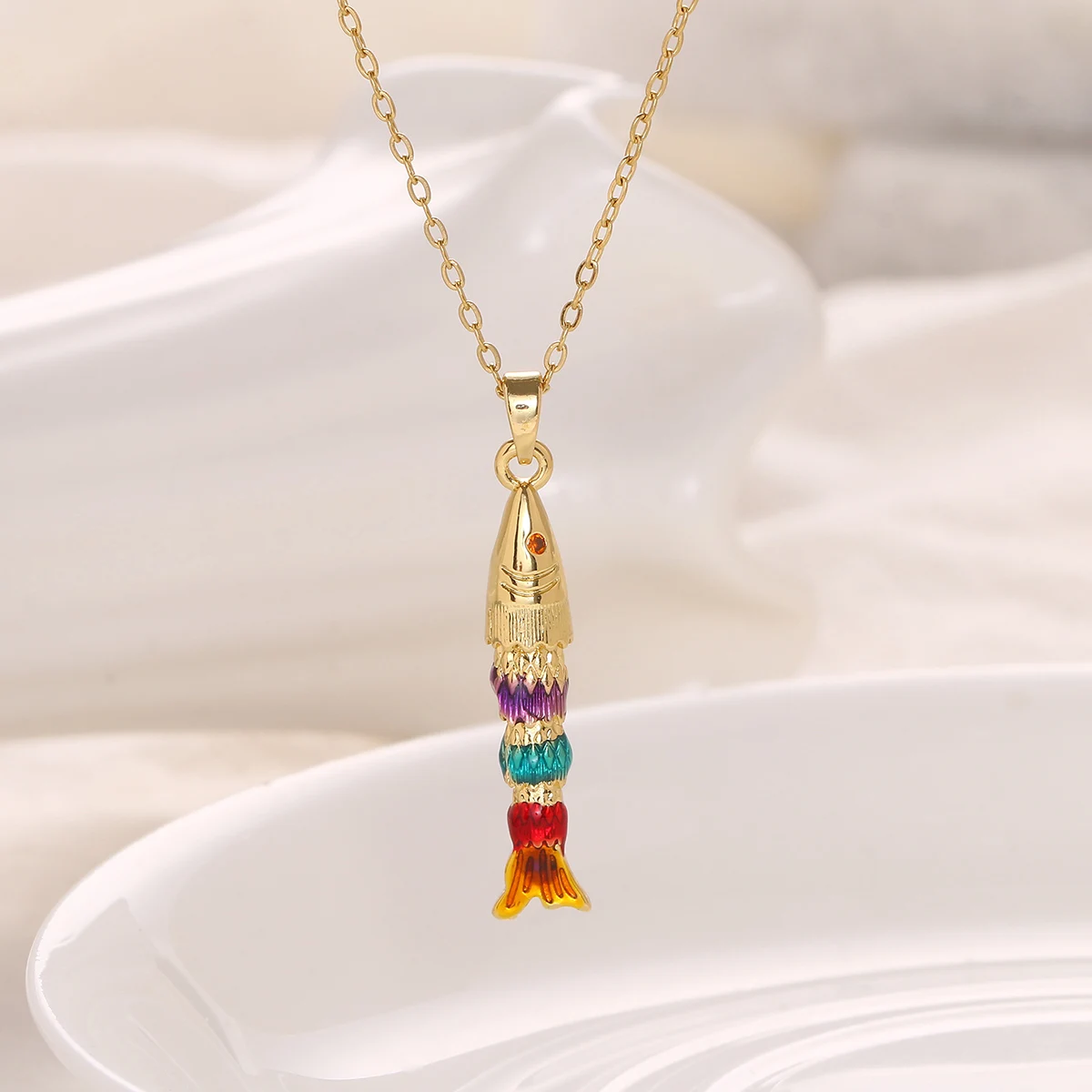 Retro Dynamic Fish Necklace for Women Anti Allergy 18K Gold 