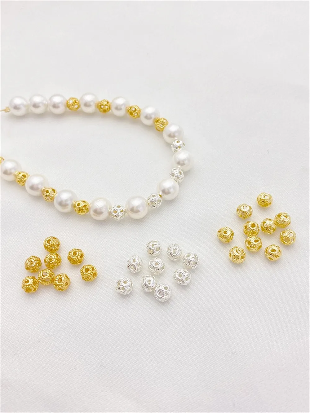 

14K Gold-plated Hollow Flower Ball Triangular Bead Loose Bead Handmade DIY Making Jewelry Separated Bead Accessory Materials