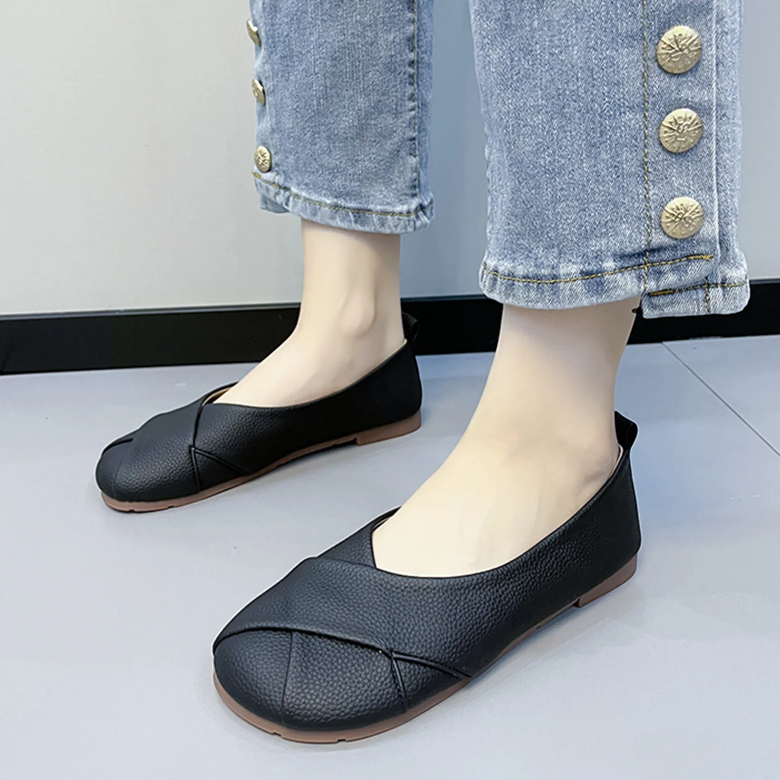 Single-Layer Shoes Women Spring and Autumn 2023 New Solid Shallow Flat Soft Bottom Elegant Pregnant Mother Slip-on Moccosins