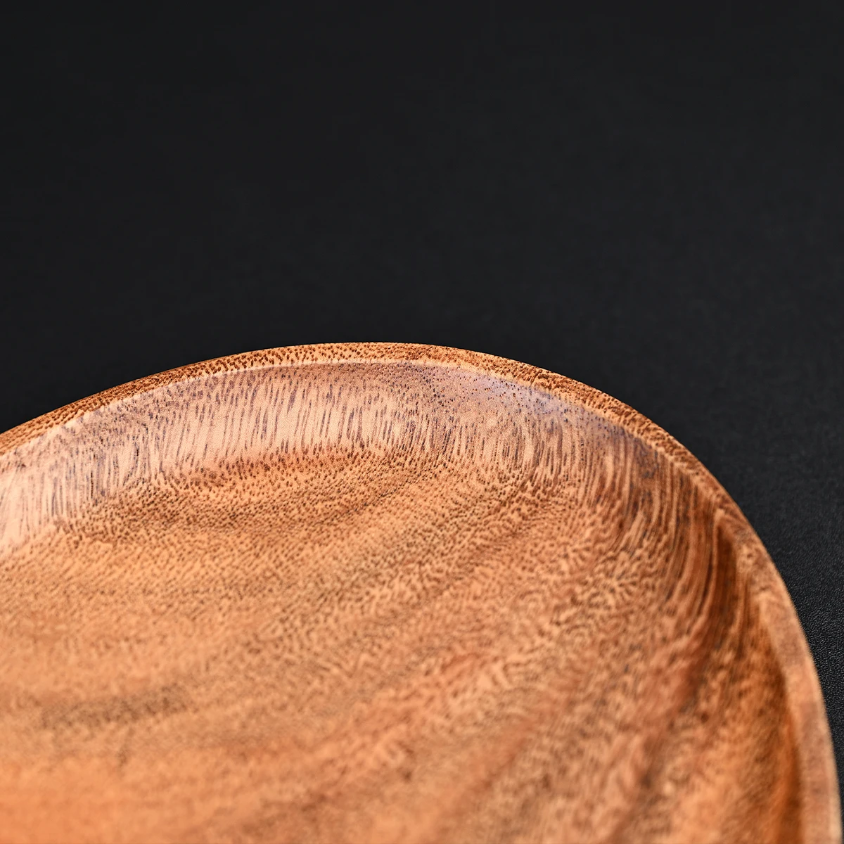 Unregelmäßiges ovales Holz-Tab – Travertine Tray Oval Bewertung und Preis