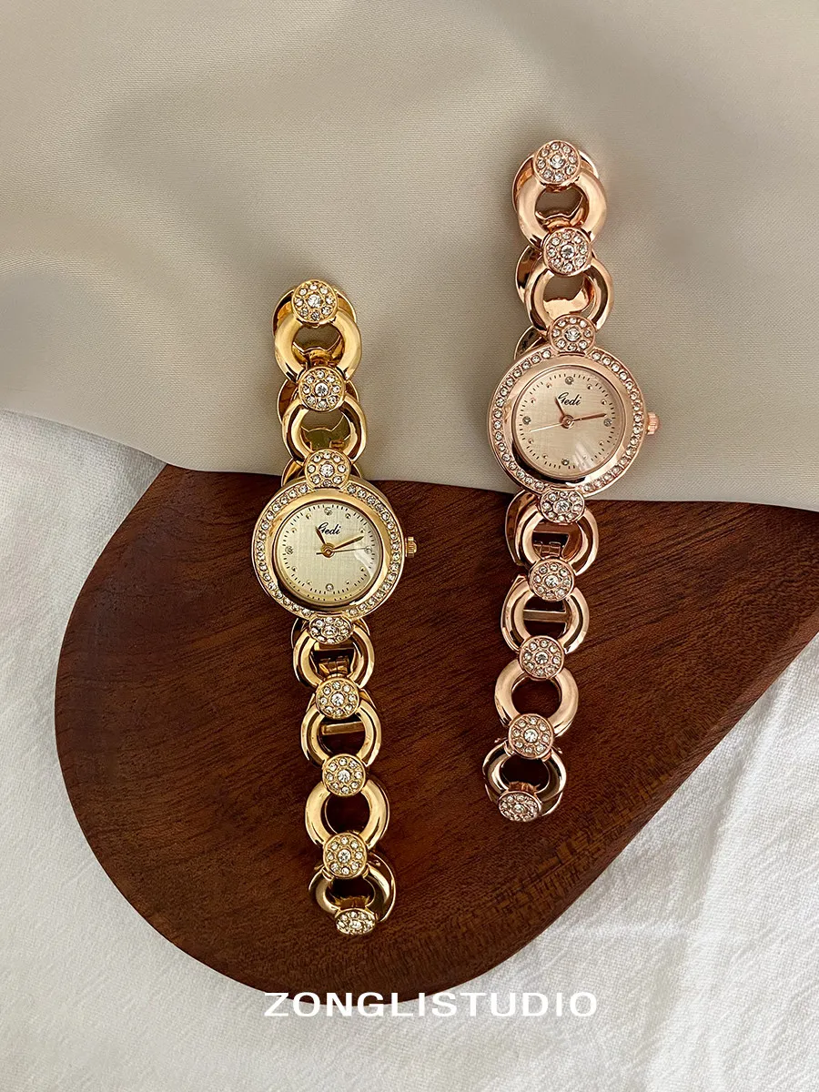 New Luxury Bracelet Watch For Women, Featuring A High-End, Vintage-Inspired Design, Exquisite And Fashionable Quartz Wristwatch.