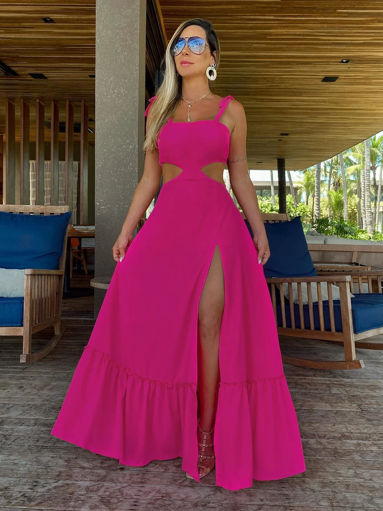 2024 delle nuove donne di modo sexy vestito da vacanza solido abito lungo tagliato a vita esposta gonna lunga con bretelle a fessura alta